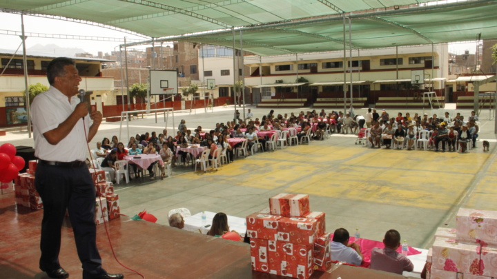 MADRES COMO ELLAS, NO HAY NINGUNA Y DEBEMOS SENTIRNOS FELICES LOS HIJOS” DIJO ALCALDE REBAZA.