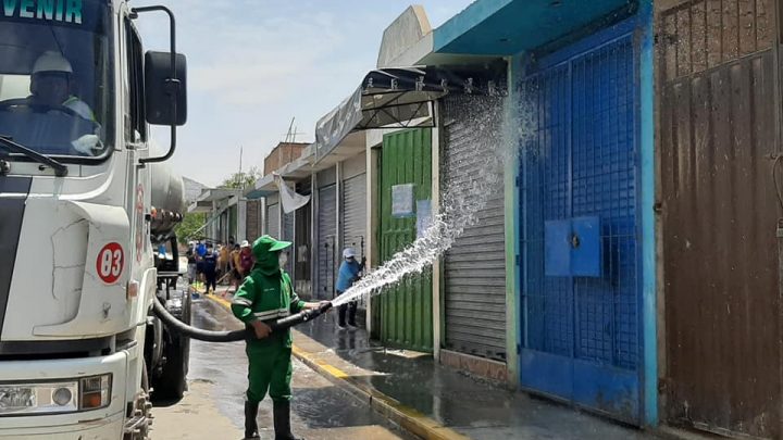 Limpieza y desinfección del mercado Unión y Progreso ubicado el barrio 5 Alto Trujillo.