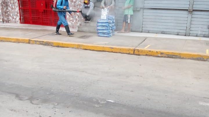 DESINFECCIÓN DE CALLES COMO MEDIDA PARA EVITAR LA PROPAGACIÓN