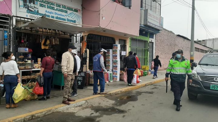 COVI-19 OPERATIVO: Segundo día del operativo para la recuperación de espacios públicos.