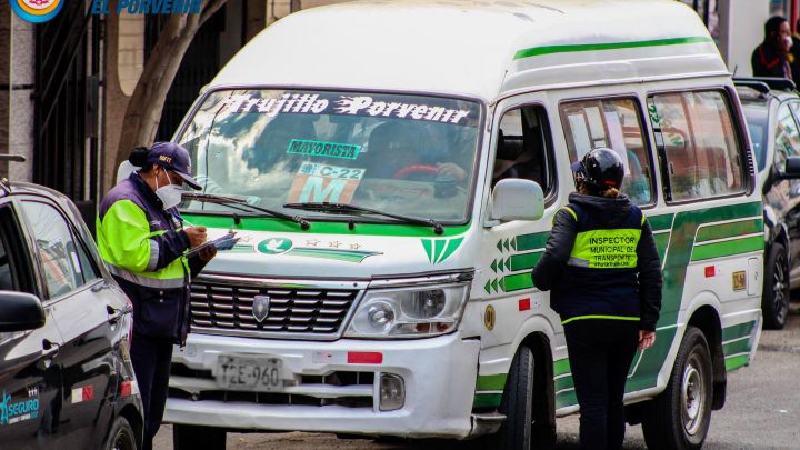 COVI-19 OPERATIVO: Realizan operativo de transporte en el Porvenir.