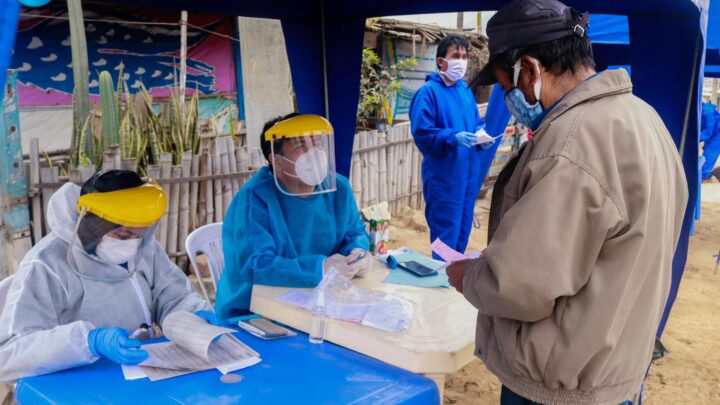 COVI-19 CAMPAÑA MÉDICA : CON MUCHA RESPONSABILIDAD Y ACOGIDA SE REALIZÓ LA CAMPAÑA MÉDICA COMUNITARIA EN ALTO TRUJILLO BARRIO 6D.