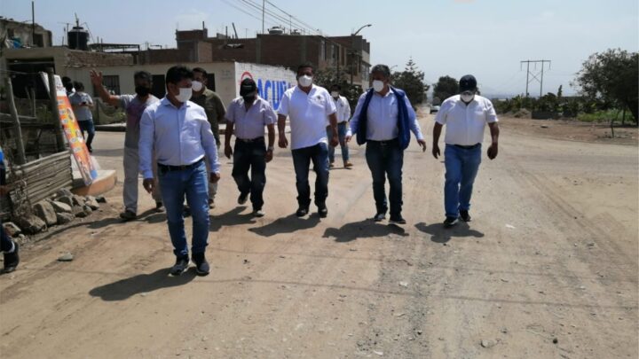 Gestionando Obras | Recorrido por la Av. 53 de barrio 4 y 3A Alto Trujillo para planificar acciones conjuntas de pistas y veredas.