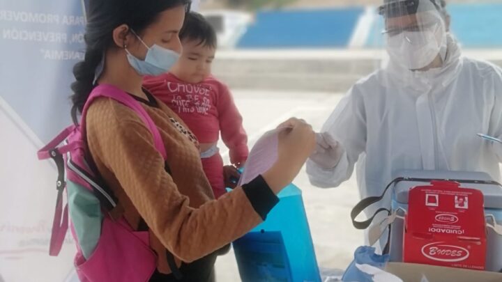 Campaña exitosa | Más de 140 niños menores de 5 años fueron atendidos en campaña de vacunación.