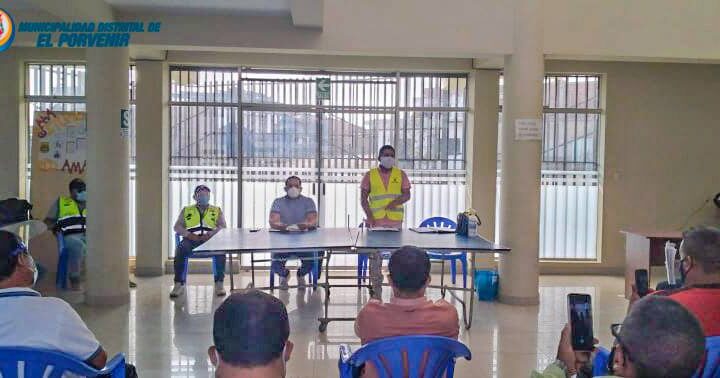 Reunión para mejorar el sistema de transporte de El Porvenir.
