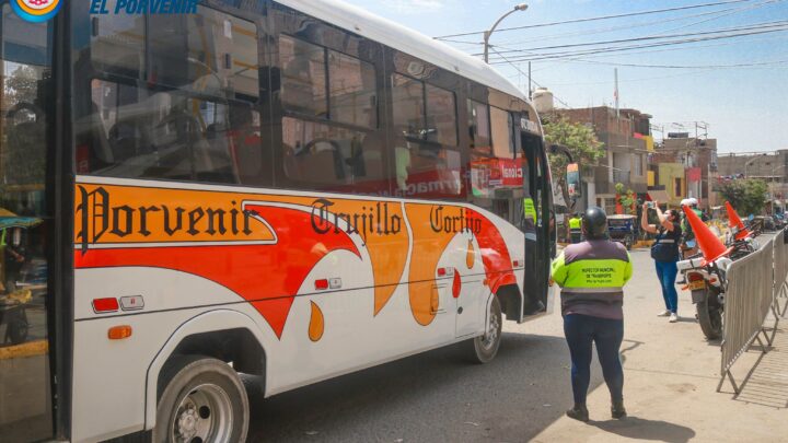 La MDEP y La MPT realizan operativo de sensibilización de protocolos sanitarios.