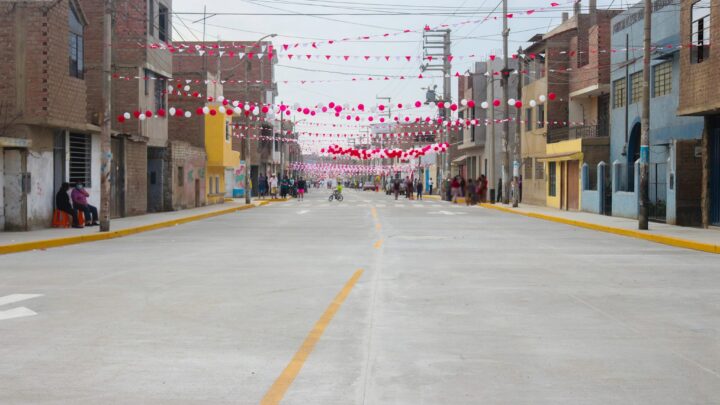 Mas Obras para mi Porvenir | La MDEP y la autoridad para la Reconstrucción con Cambios entregaron la obra de la calle Francisco de Paula Quiroz.