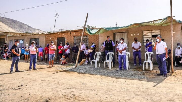 Nuestro Alcalde Víctor Rebaza, Escuchando de cerca a nuestros vecinos en la asamblea informativa del sector Víctor Raúl.