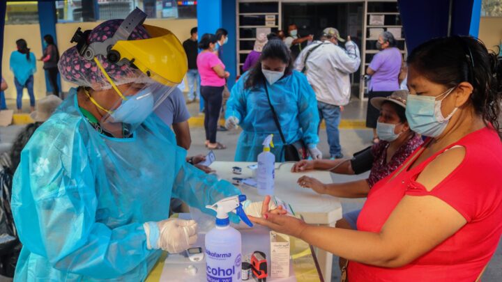 Prevención en Salud | Campaña de triaje atiende a mas de 100 vecinos de El Porvenir en prevención de la COVI-19.