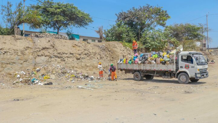 Plan de Acción MDEP | Realizamos la limpieza del tramo de la quebrada San Ildefonso altura del canal.
