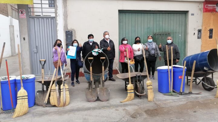 MDEP | Comités ecológicos ambientales de Alto Trujillo Barrio 3 y 6B reciben kits de herramientas.