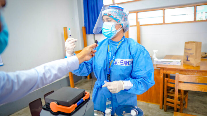 Vacunación Contra COVID-19 | Con éxito se realizó la vacunación a mayores de 50 años.