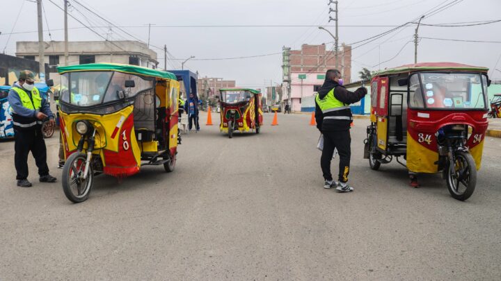 Se continúa con la inspección de características para vehículos menores en El Porvenir.