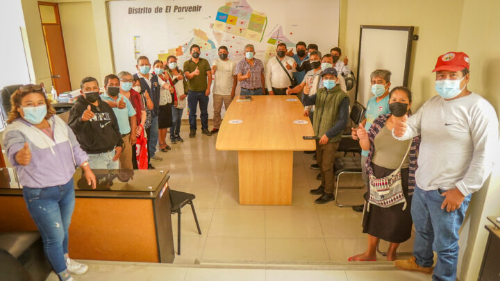 Reunión con la población organizada de Alto Trujillo