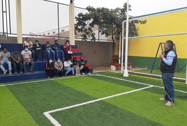 Reunión | Con los dirigentes para comunicar los avances de su juridicción.